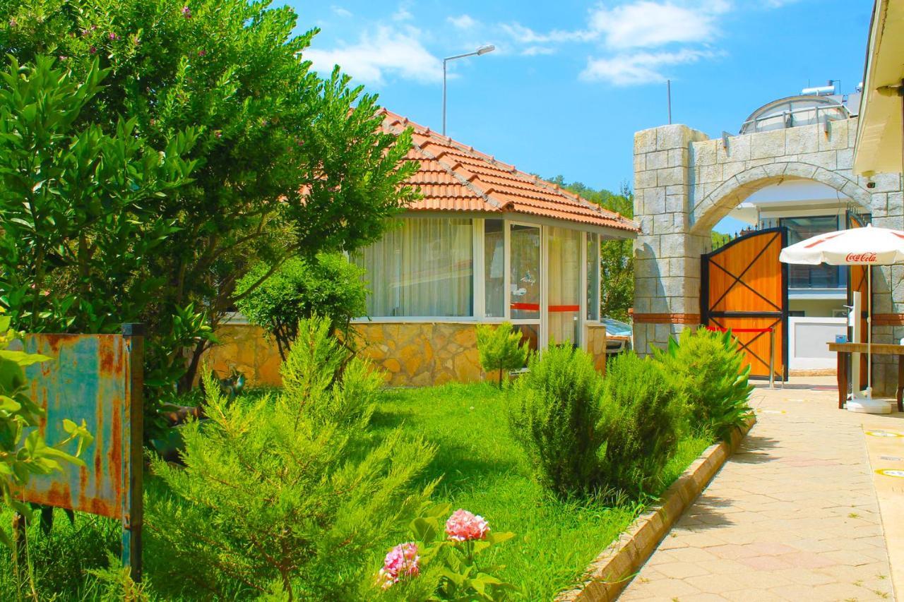 Carmina Hotel Ovacik  Exterior photo